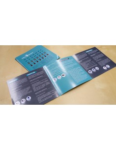 Folletos plegados, A4-cuadrado