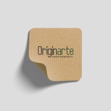 Adhesivo en papel kraft