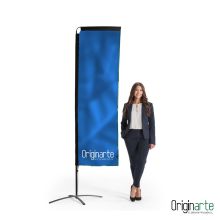 Squareflag M personalizada con base, 65 × 244 cm