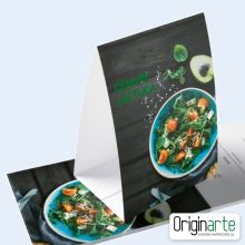 Expositor de mostrador A6 personalizado con pie 2